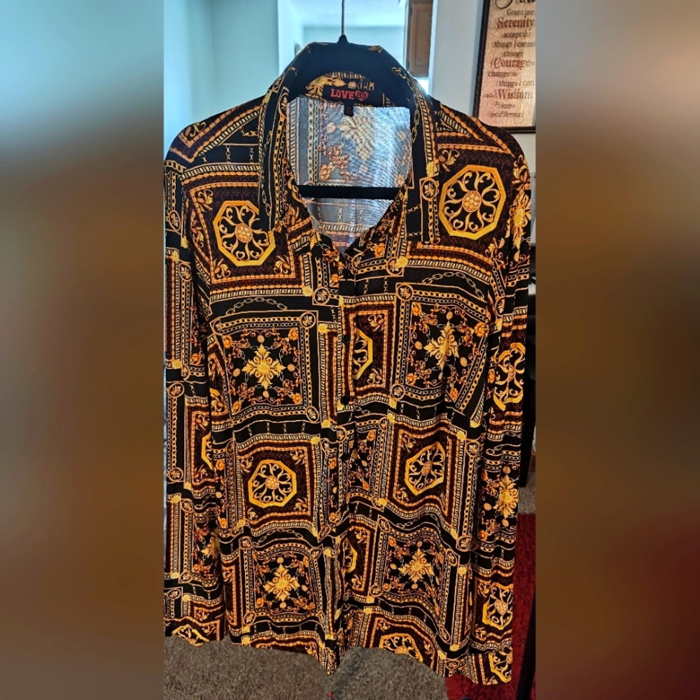 Love 83 button up blouse